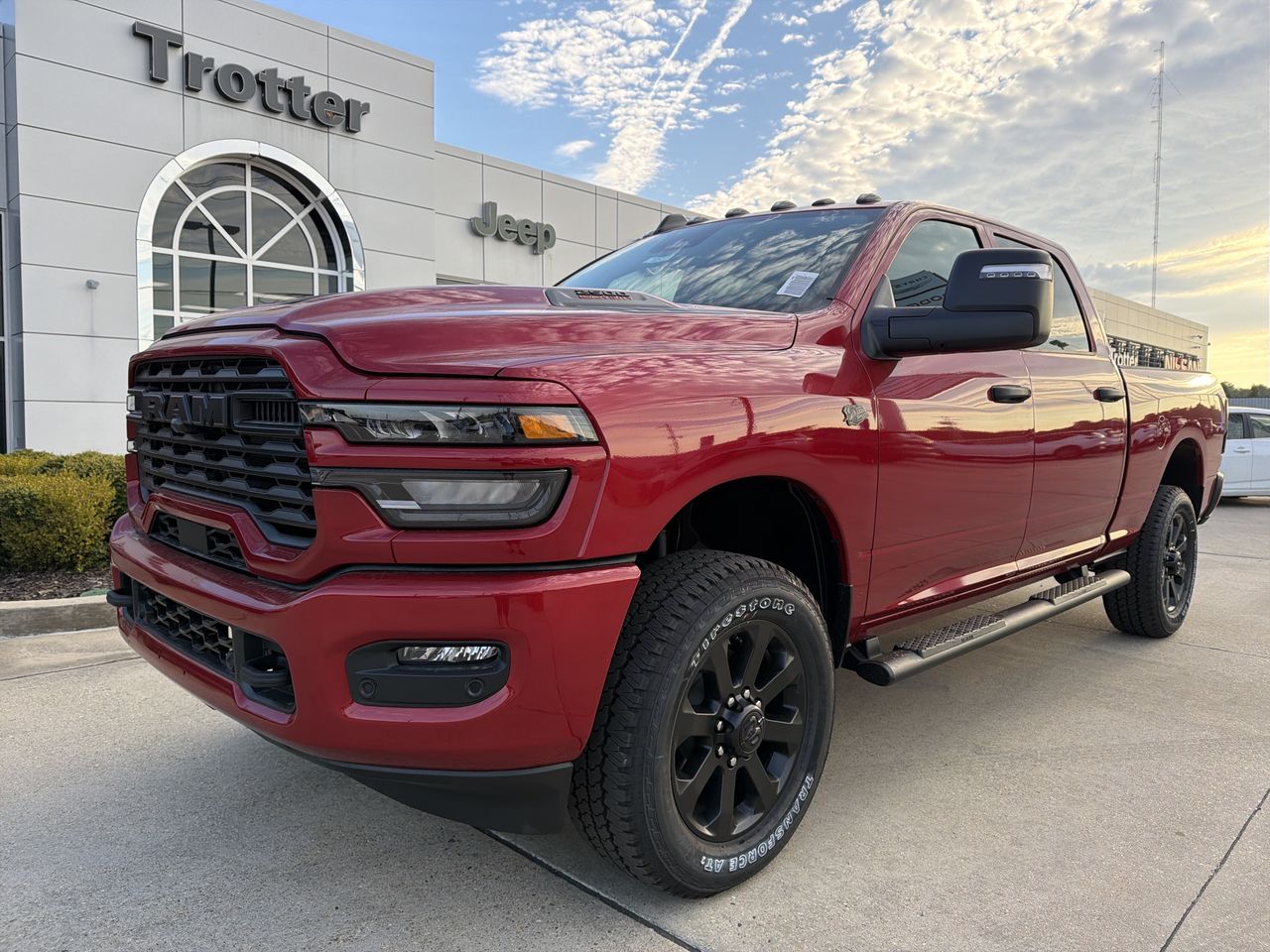 2027 RAM 2500 Pickup Tradesman/Black Express