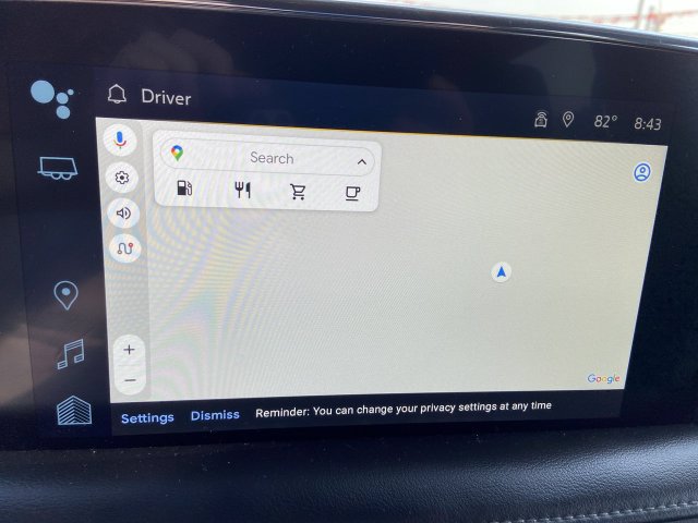 2023 Chevrolet Suburban LT - Photo 18