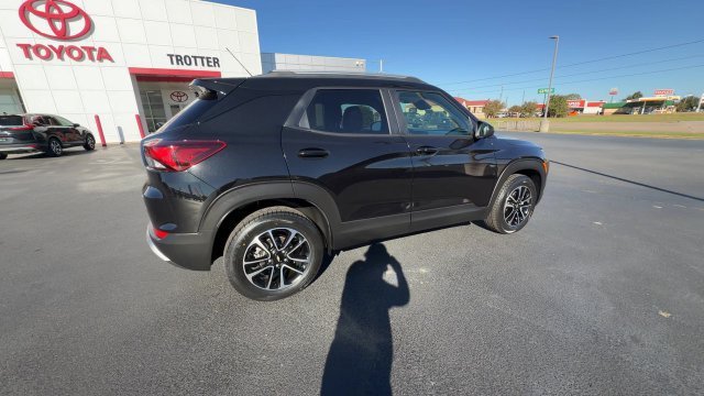 Used 2025 Chevrolet Trailblazer LT SUV