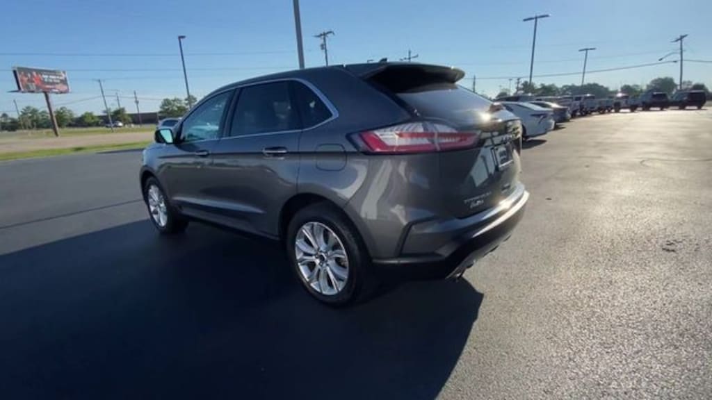 Used 2022 Ford Edge Titanium SUV