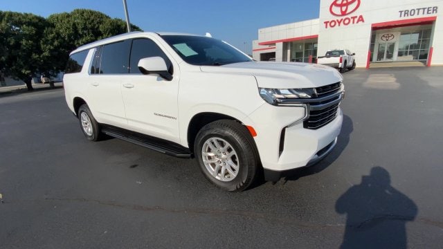 2023 Chevrolet Suburban LT - Photo 6
