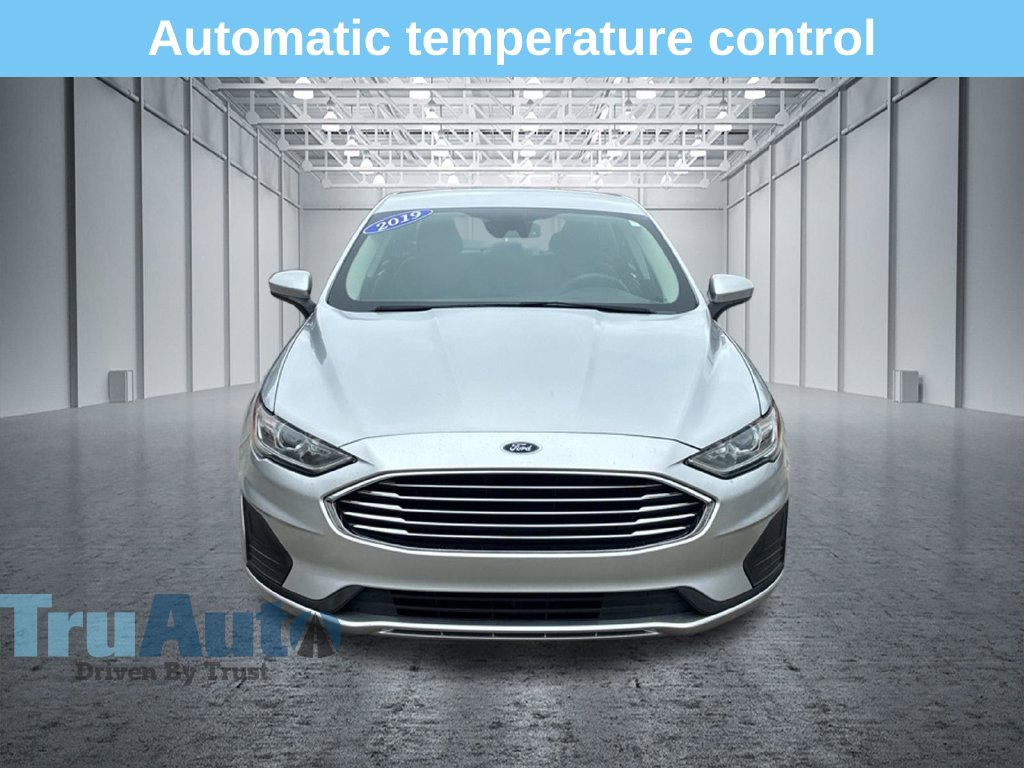 Used 2019 Ford Fusion SE Sedan