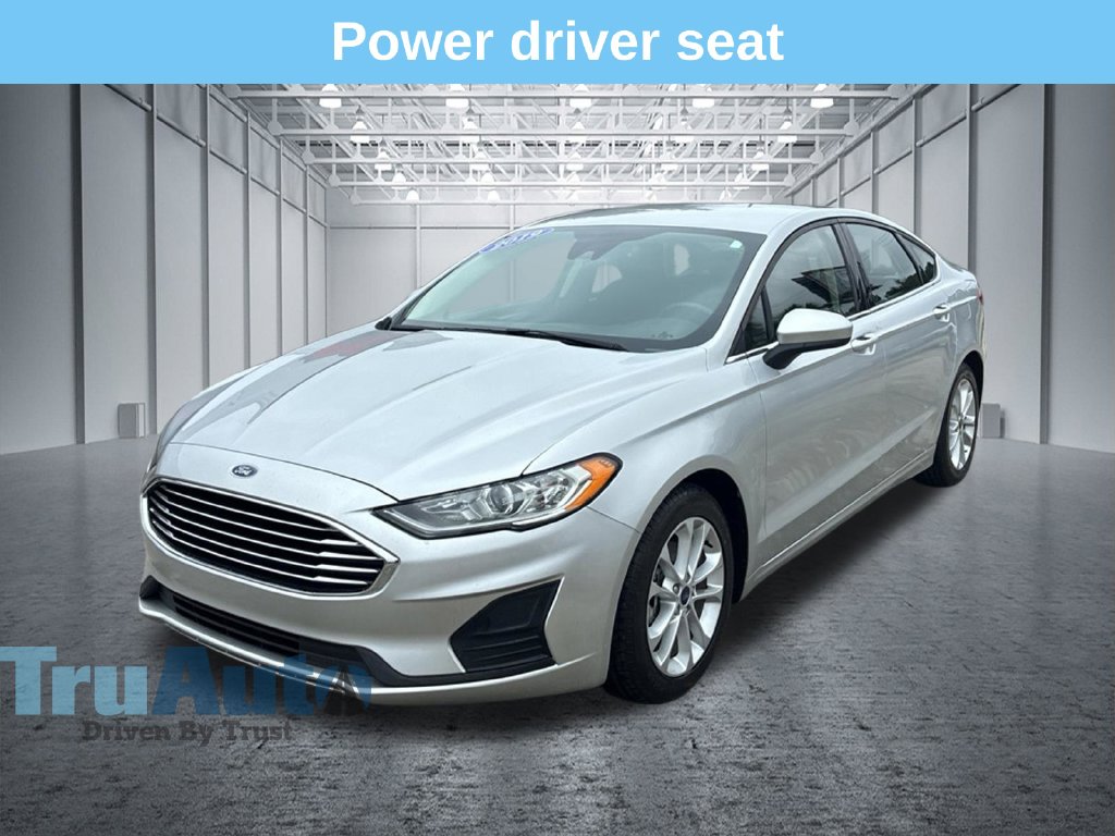 Used 2019 Ford Fusion SE Sedan
