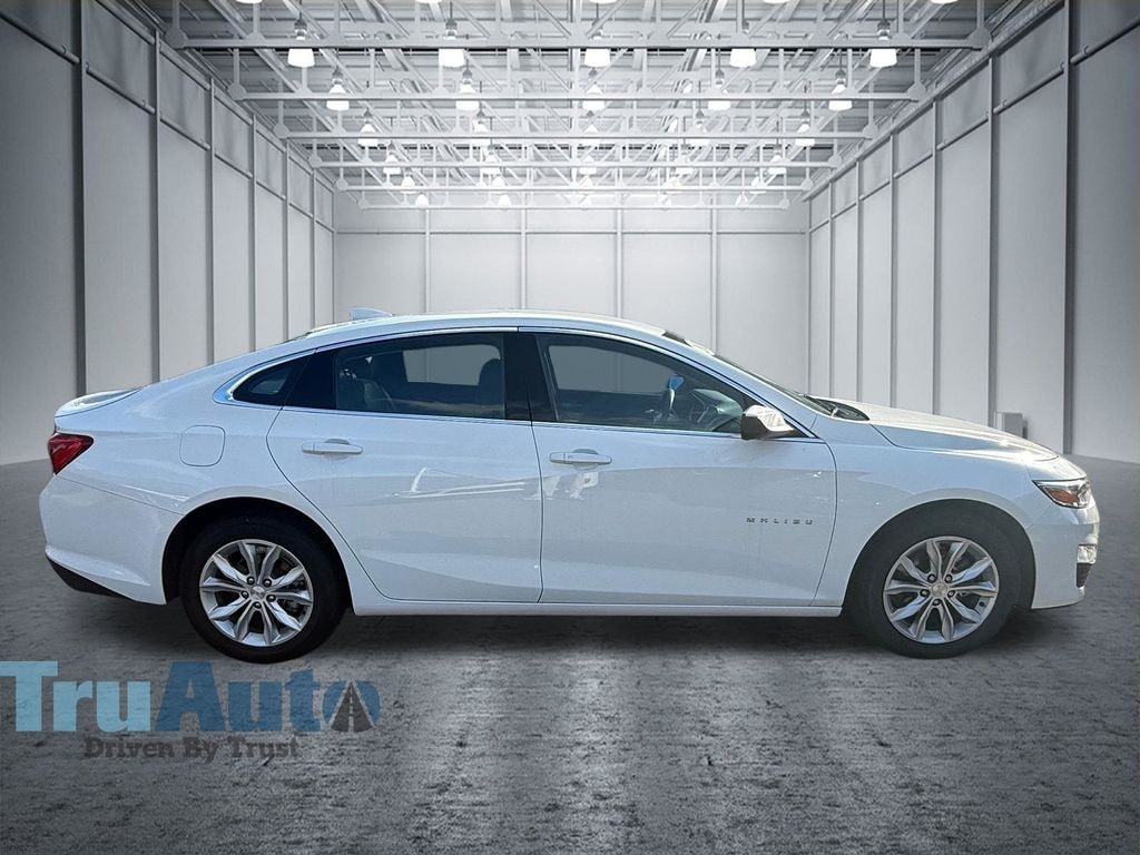 Used 2025 Chevrolet Malibu 1LT Sedan