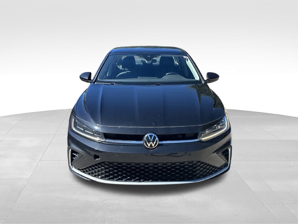 Used 2025 Volkswagen Jetta 1.5T SE Sedan