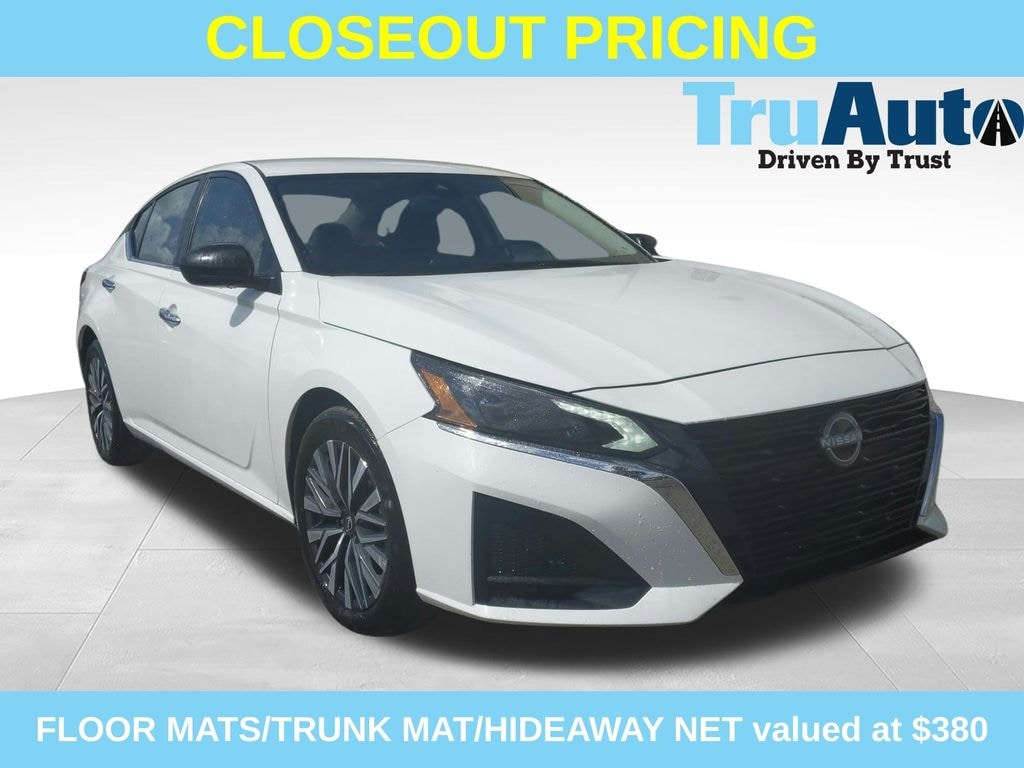 Used 2025 Nissan Altima 2.5 SV Sedan