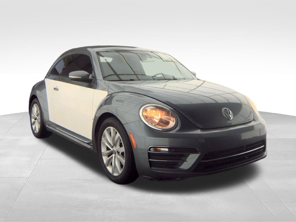Used 2017 Volkswagen Beetle 1.8T SE Hatchback