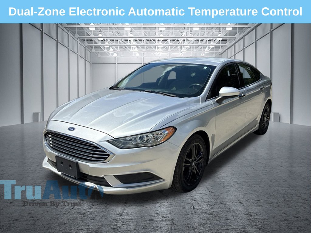 Used 2018 Ford Fusion SE Sedan