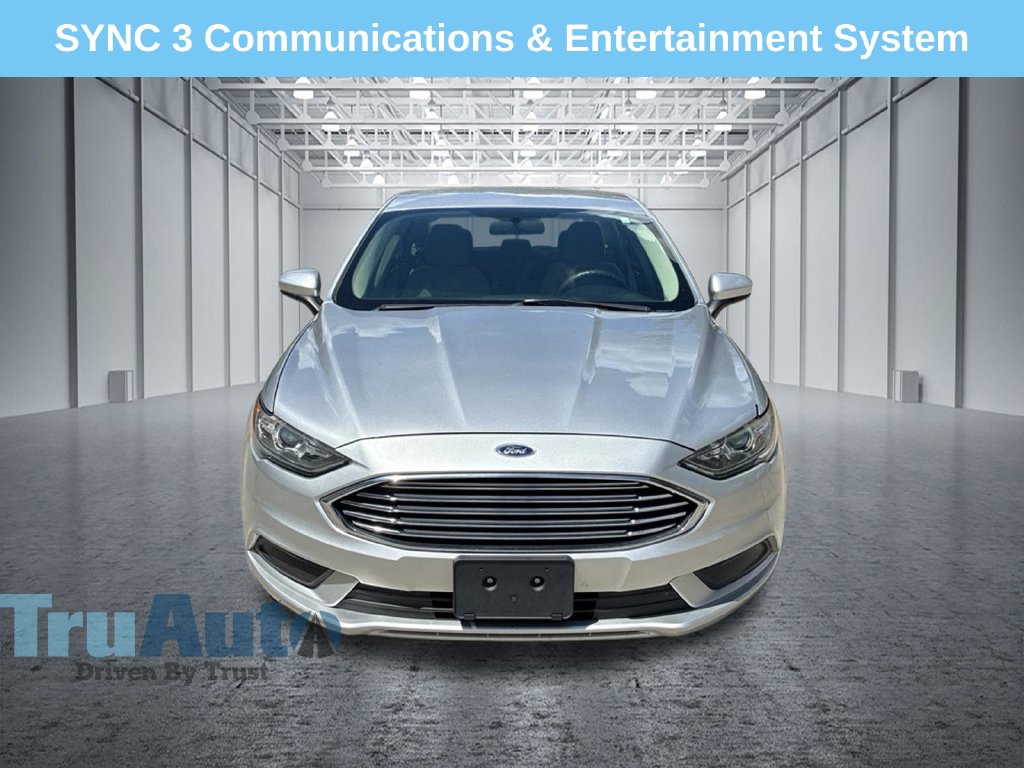 Used 2018 Ford Fusion SE Sedan