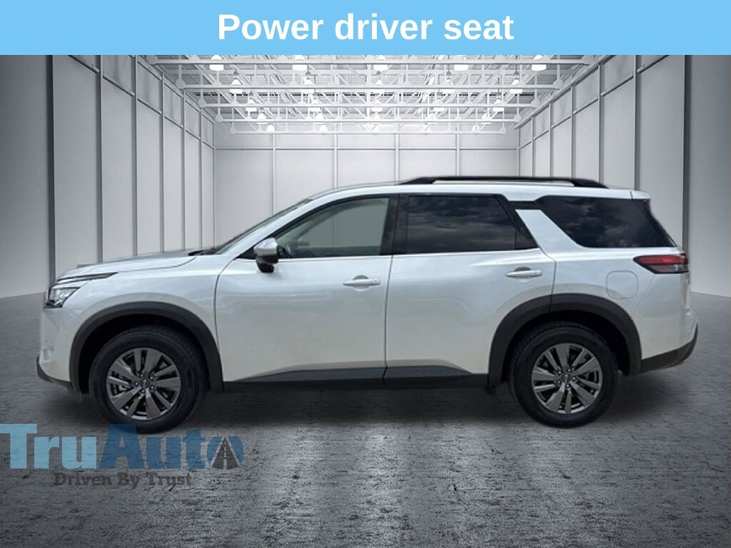 Used 2025 Nissan Pathfinder SV SUV