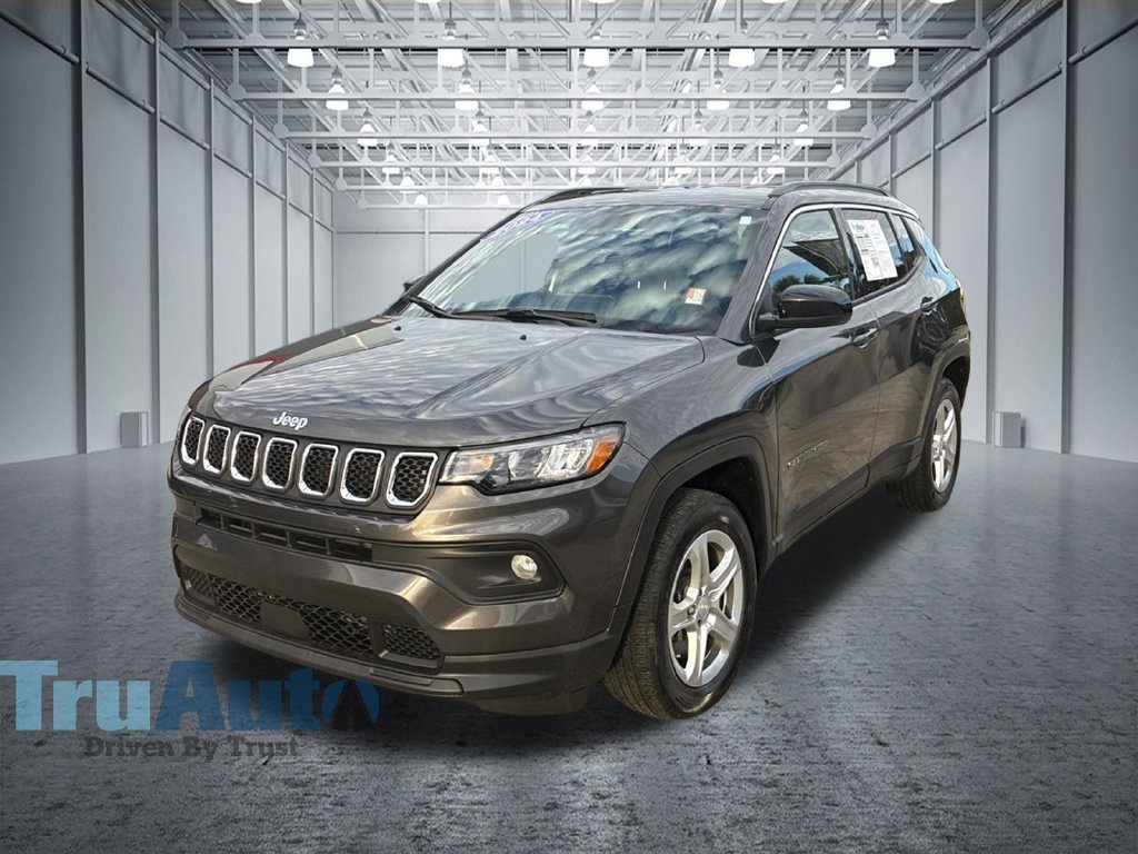 Used 2024 Jeep Compass Latitude SUV
