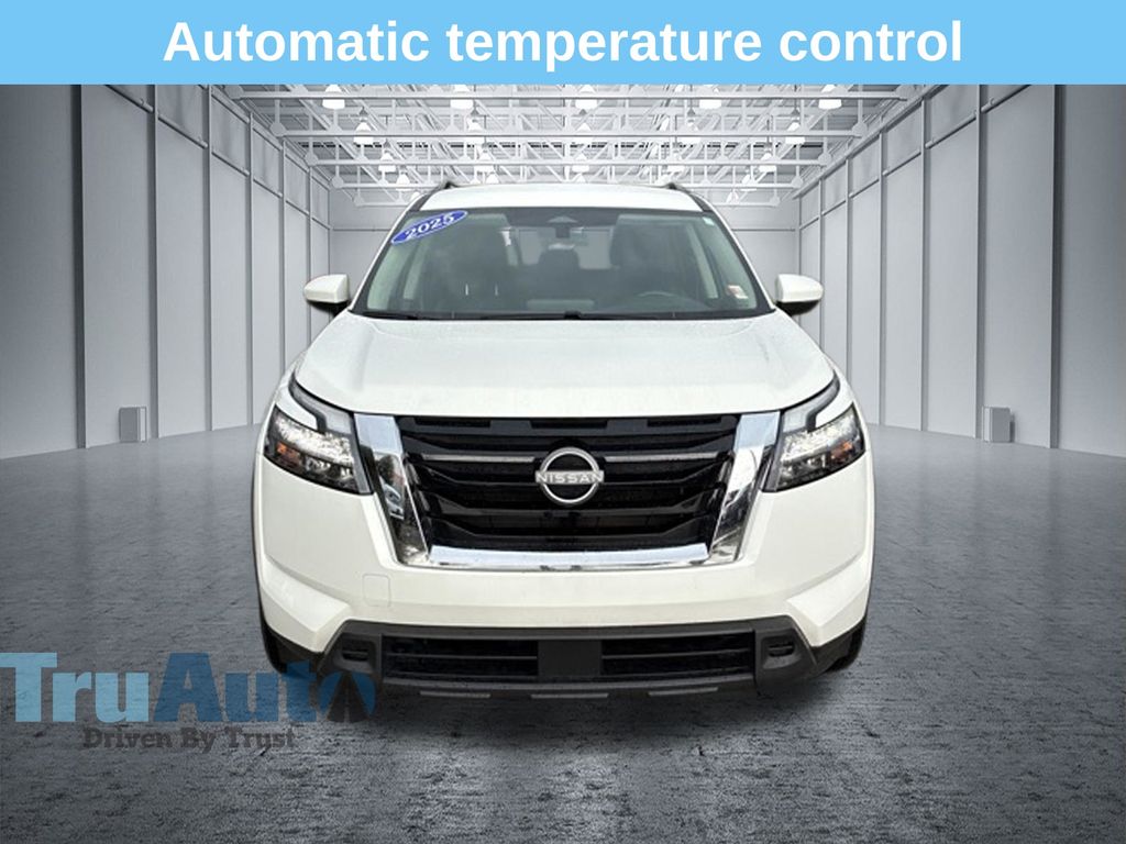 Used 2025 Nissan Pathfinder SV SUV