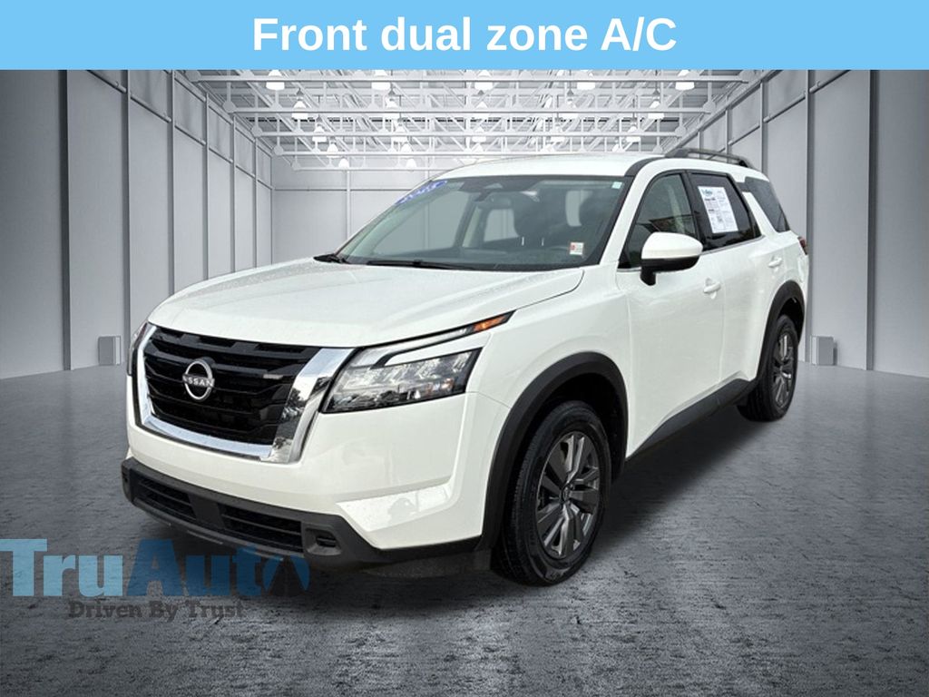 Used 2025 Nissan Pathfinder SV SUV