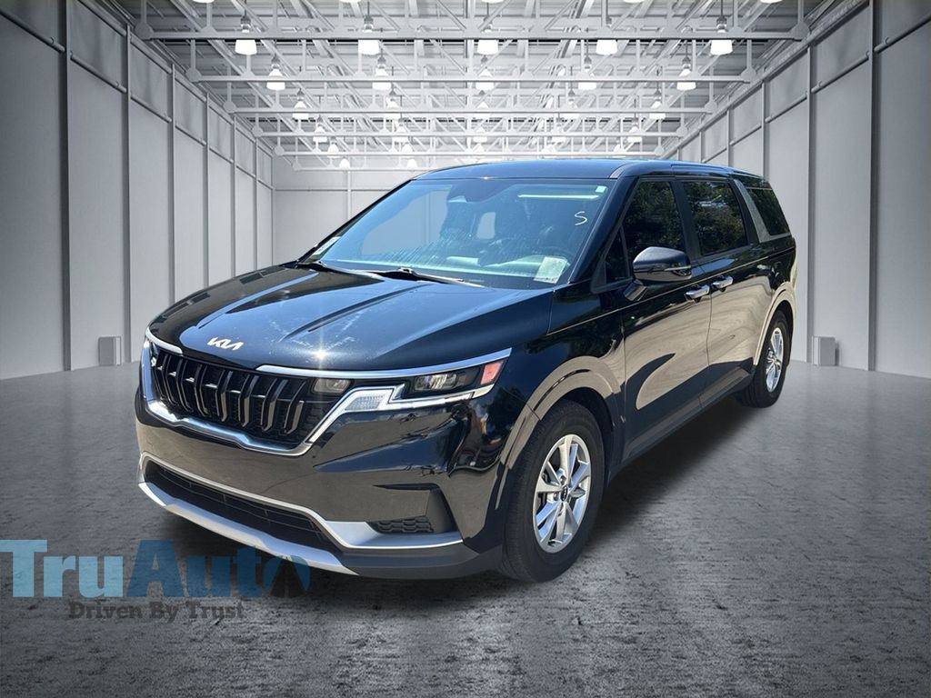 Used 2023 Kia Carnival LX Seat Package Minivan/Van