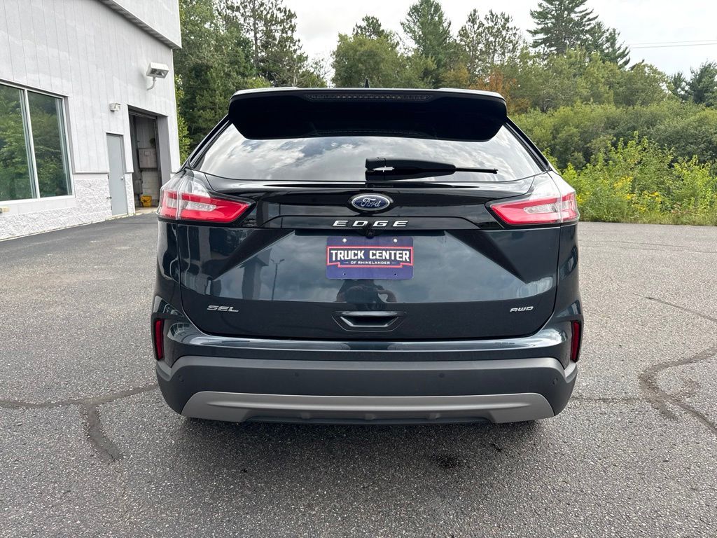 Used 2024 Ford Edge SEL SUV