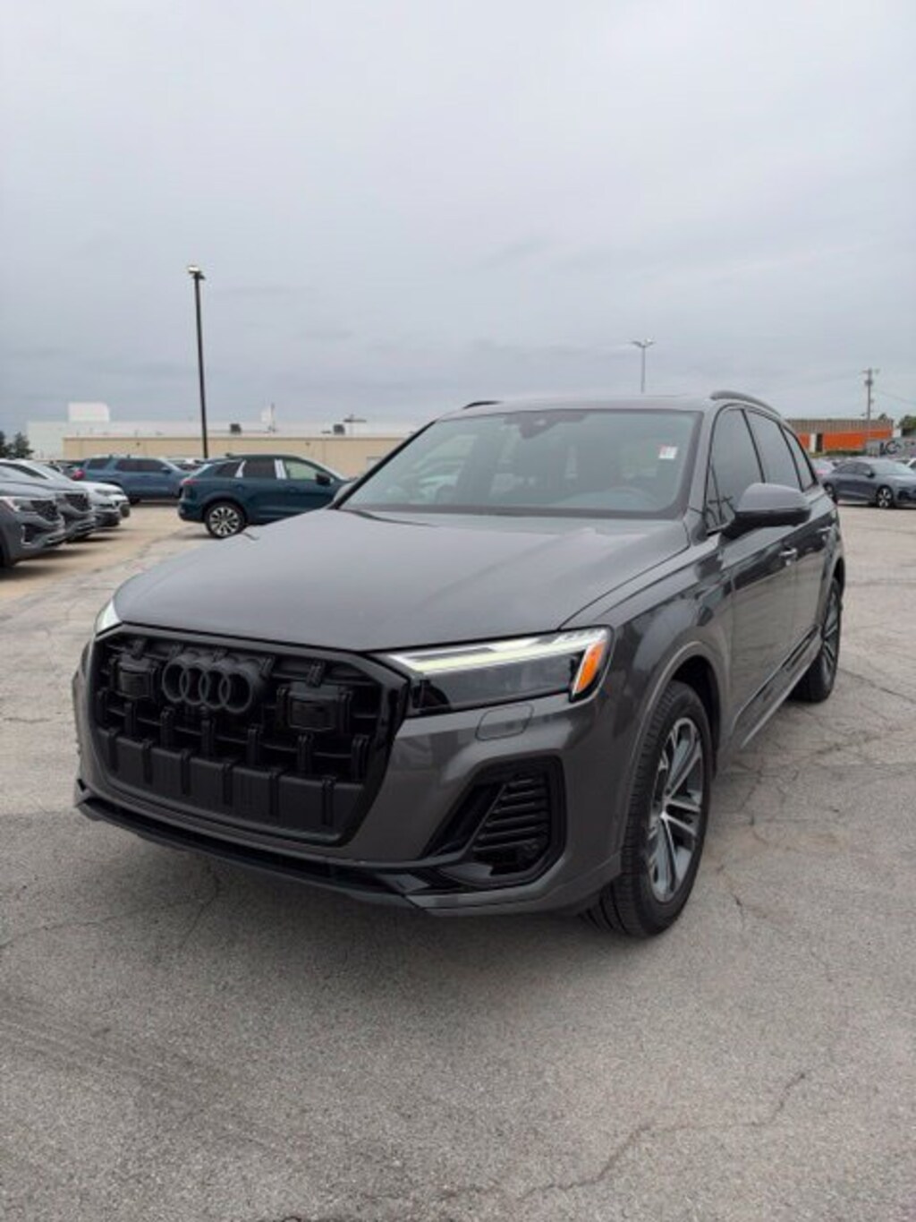 Used 2025 Audi Q7 45 Premium SUV