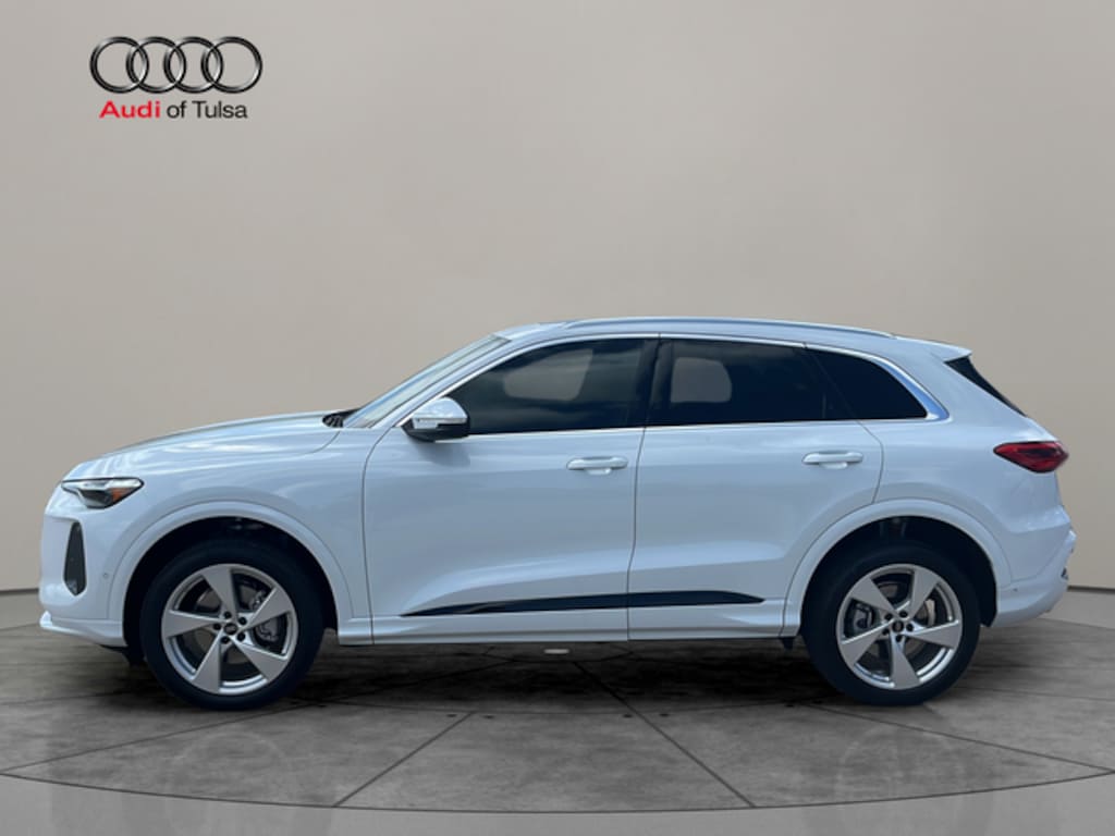 New 2026 Audi Q5 2.0T Premium SUV