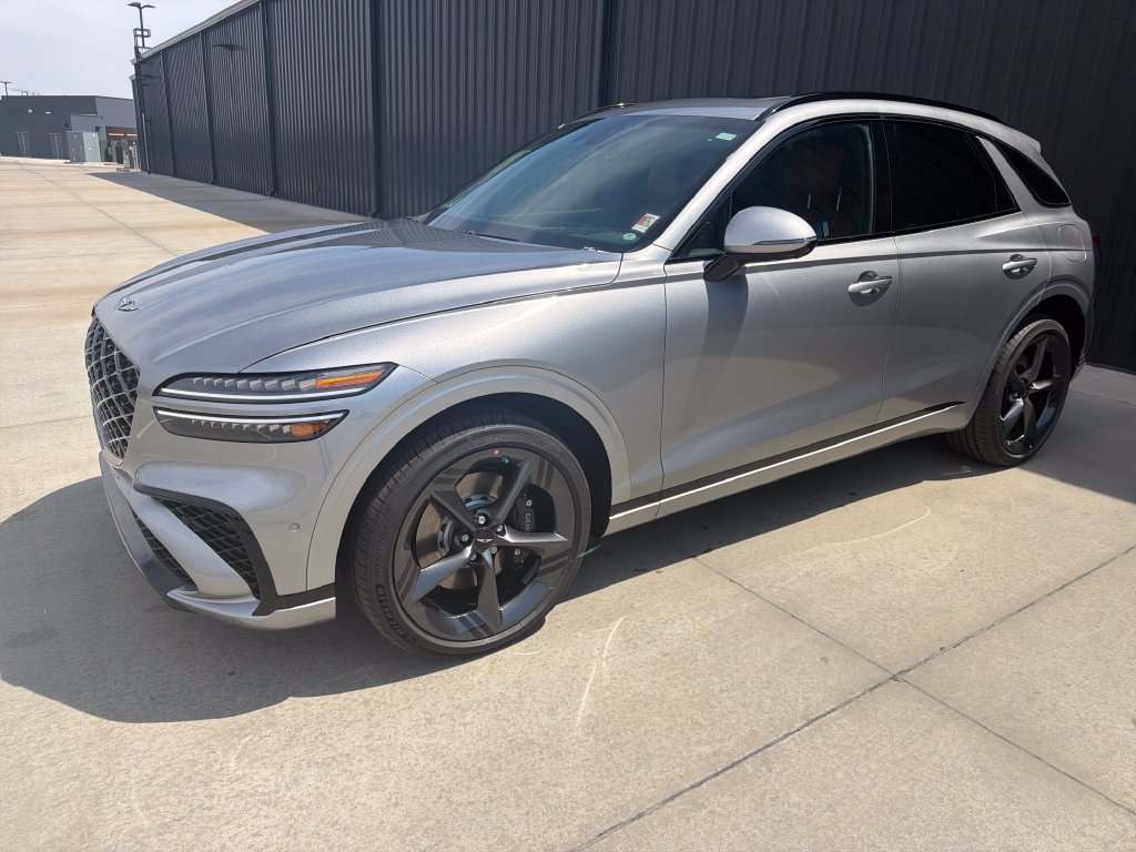 2027 GENESIS GV70