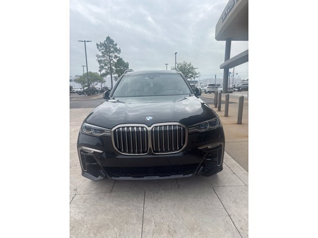 2022 BMW X7