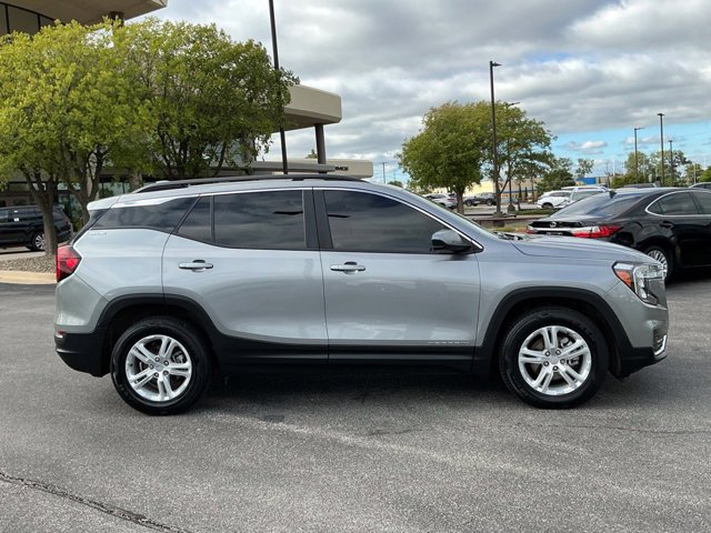 Used 2024 GMC Terrain SLE