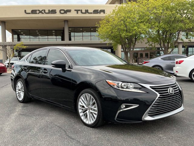 2016 Lexus ES