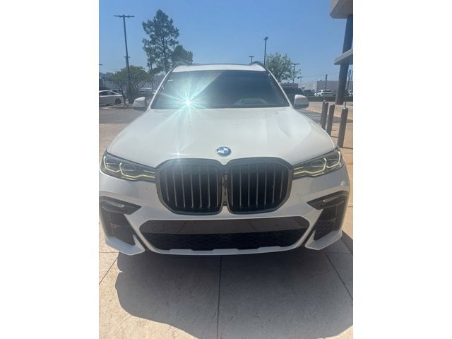 2021 BMW X7