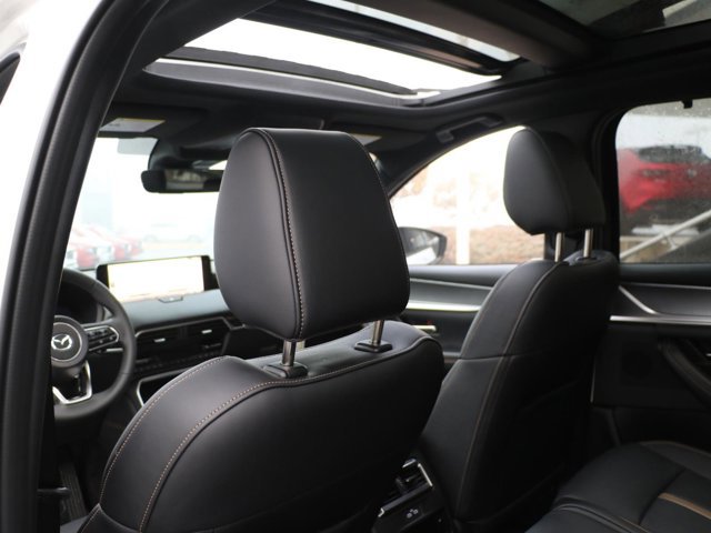 2026 Mazda CX-70 Premium Package - Photo 11