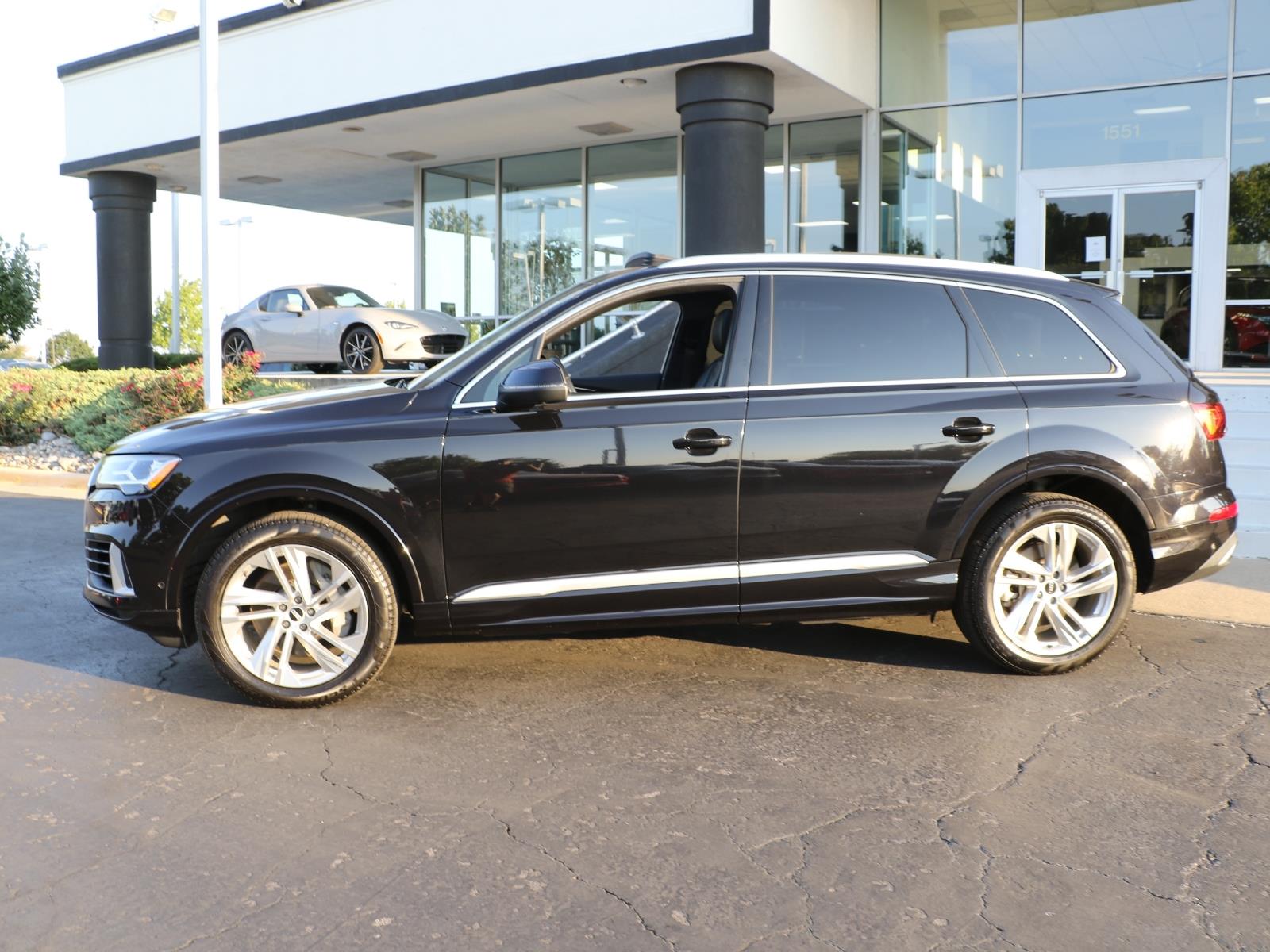 Used 2021 Audi Q7 Premium with VIN WA1AXAF76MD024774 for sale in Kansas City