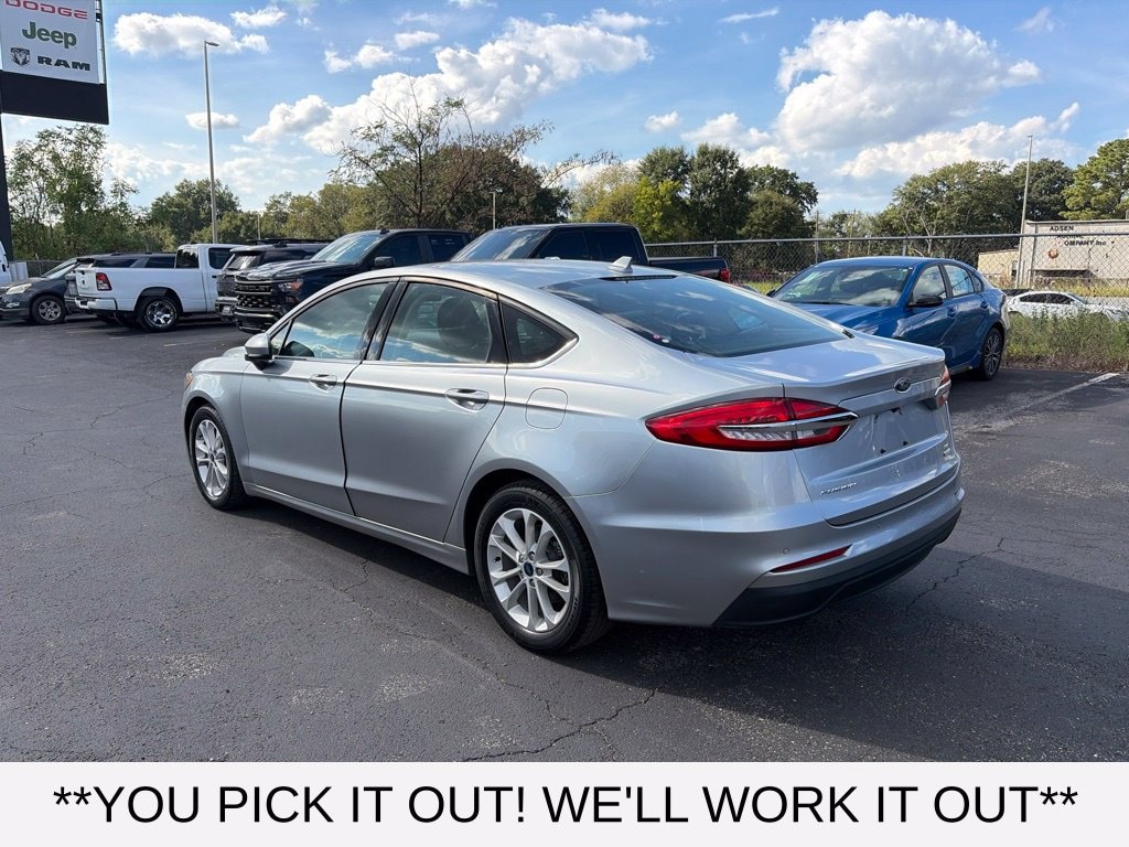 Used 2020 Ford Fusion SE Sedan