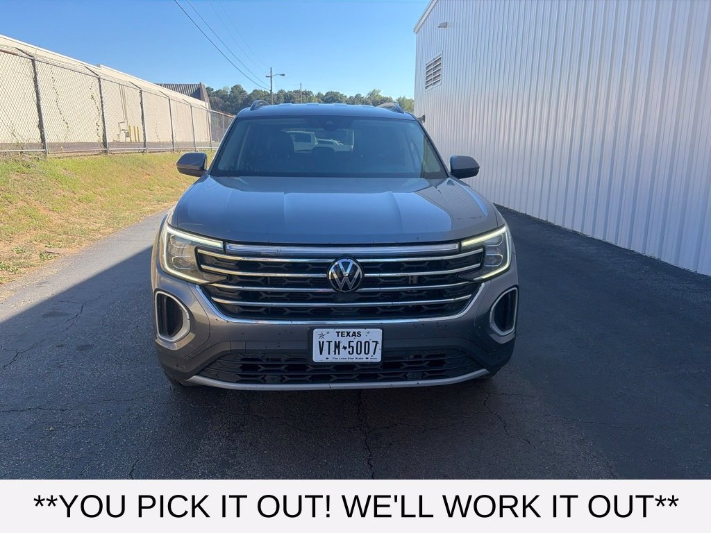 Used 2025 Volkswagen Atlas 2.0T SE w/Technology SUV