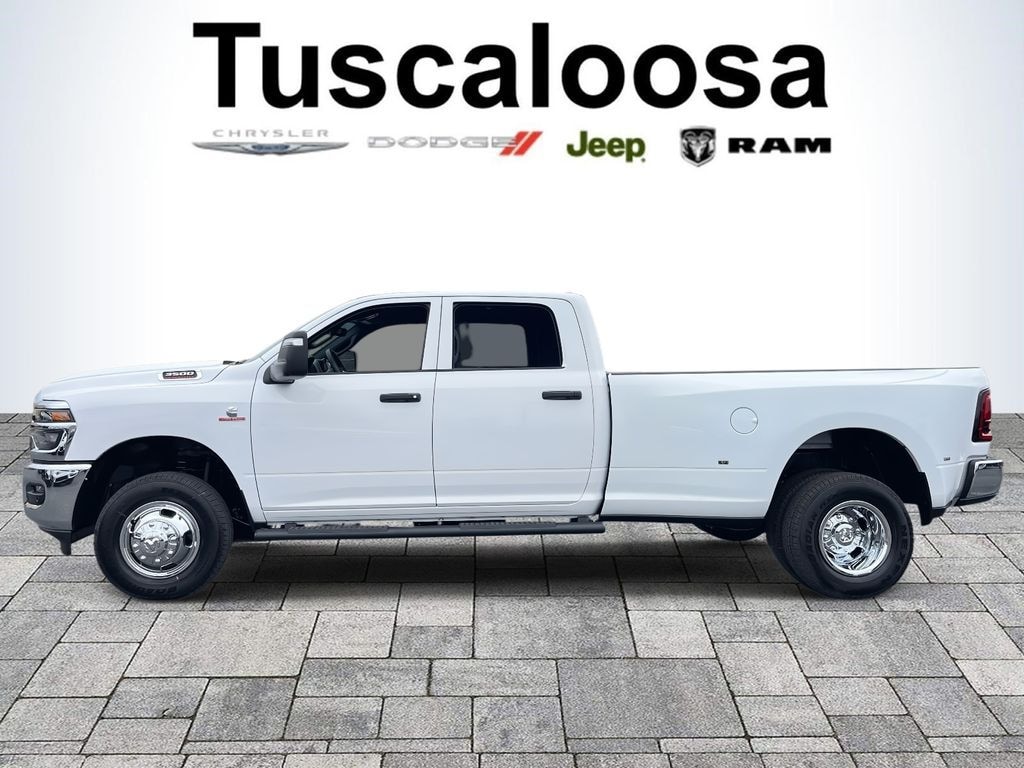 New 2026 Ram 3500 TRADESMAN CREW CAB 4X4 8' BOX Pickup