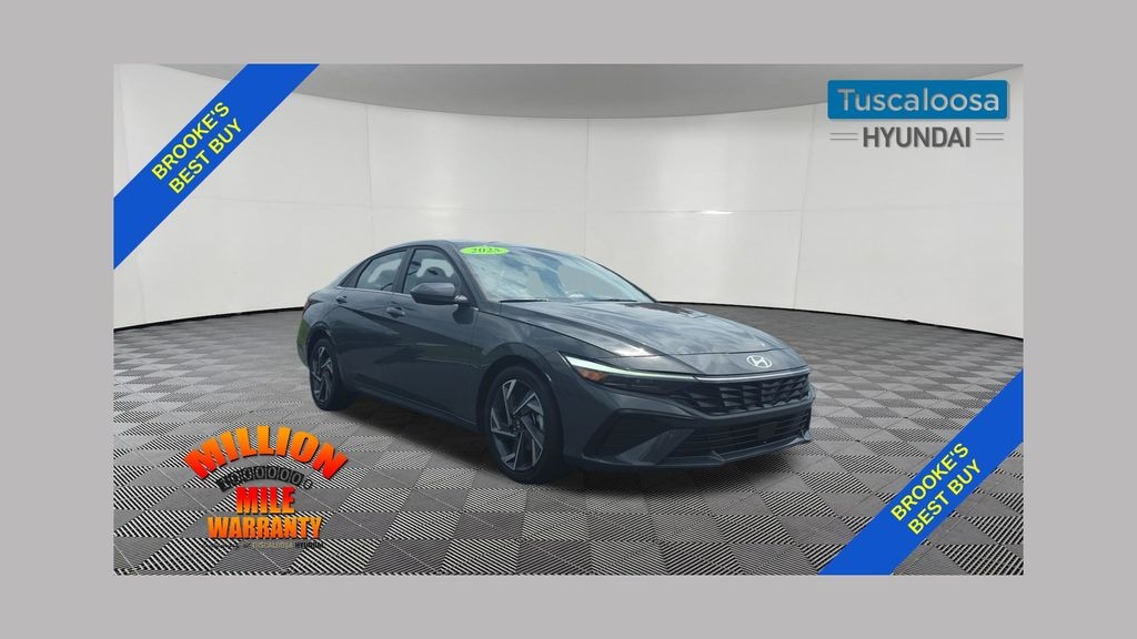 Used 2025 Hyundai Elantra SEL Convenience Sedan