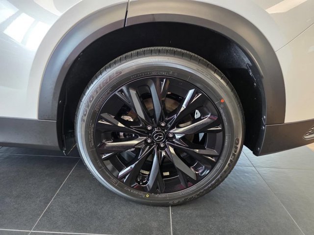 2026 Mazda CX-90 Premium Package - Photo 10