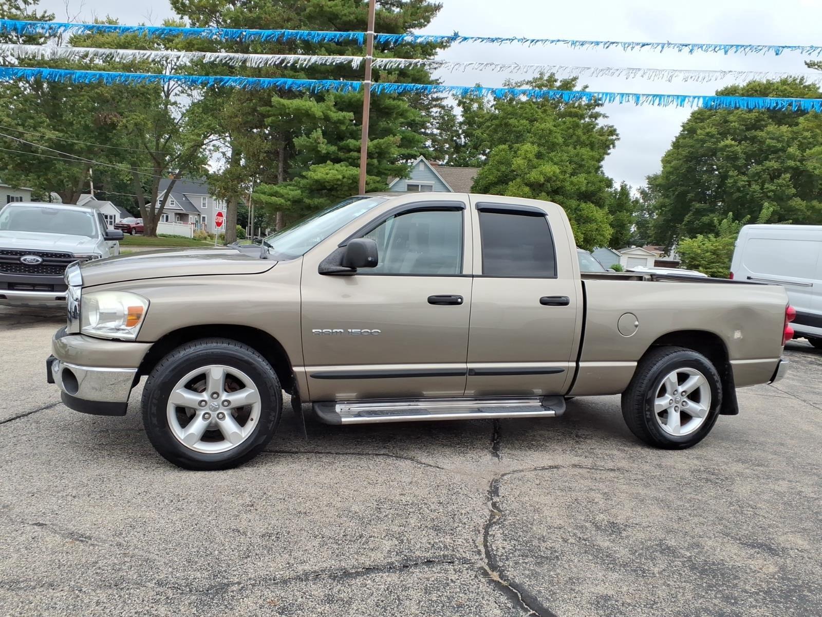 Used 2007 Dodge Ram 1500 Pickup SLT with VIN 1D7HA18P37S185804 for sale in Tuscola, IL