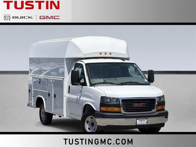 2025 GMC Savana Cutaway