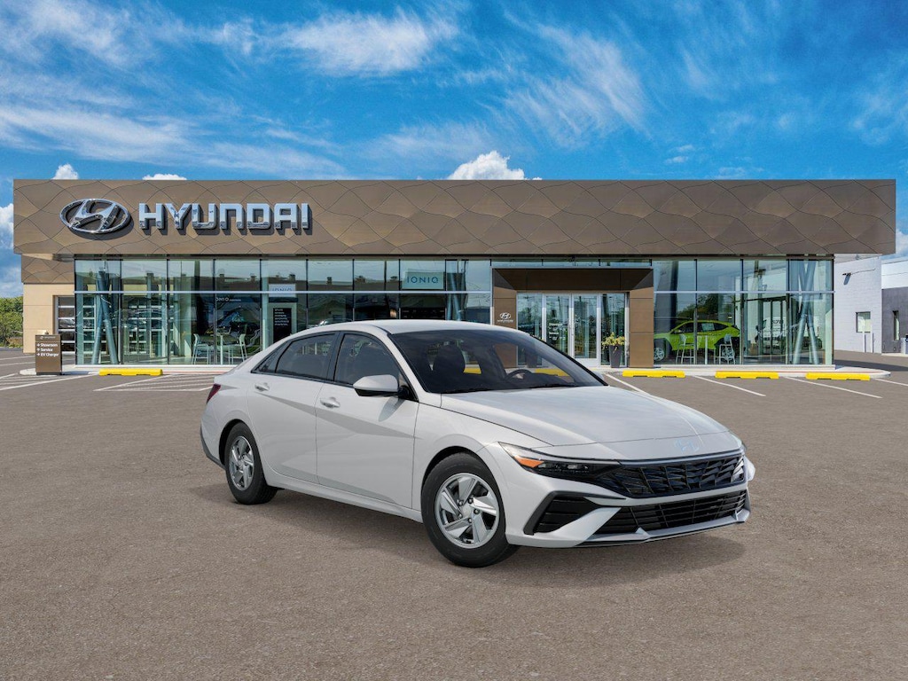 New 2026 Hyundai Elantra SE Sedan