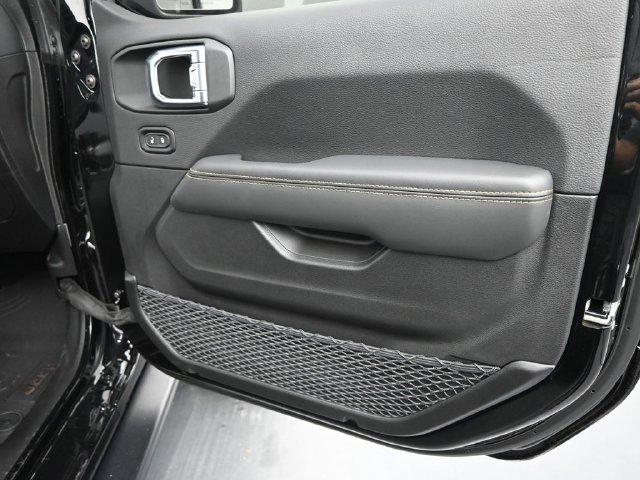 2025 Jeep Wrangler 4-Door Rubicon 392 Final Edition - Photo 25