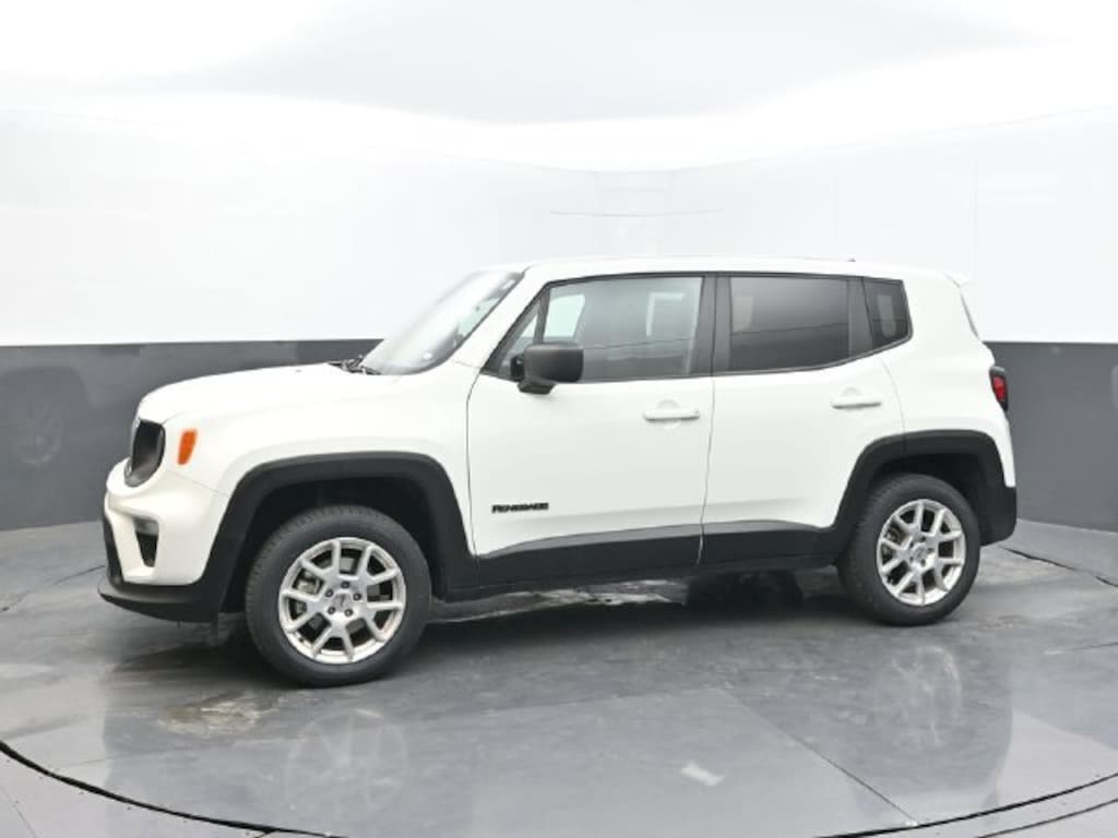 Used 2023 Jeep Renegade Latitude SUV