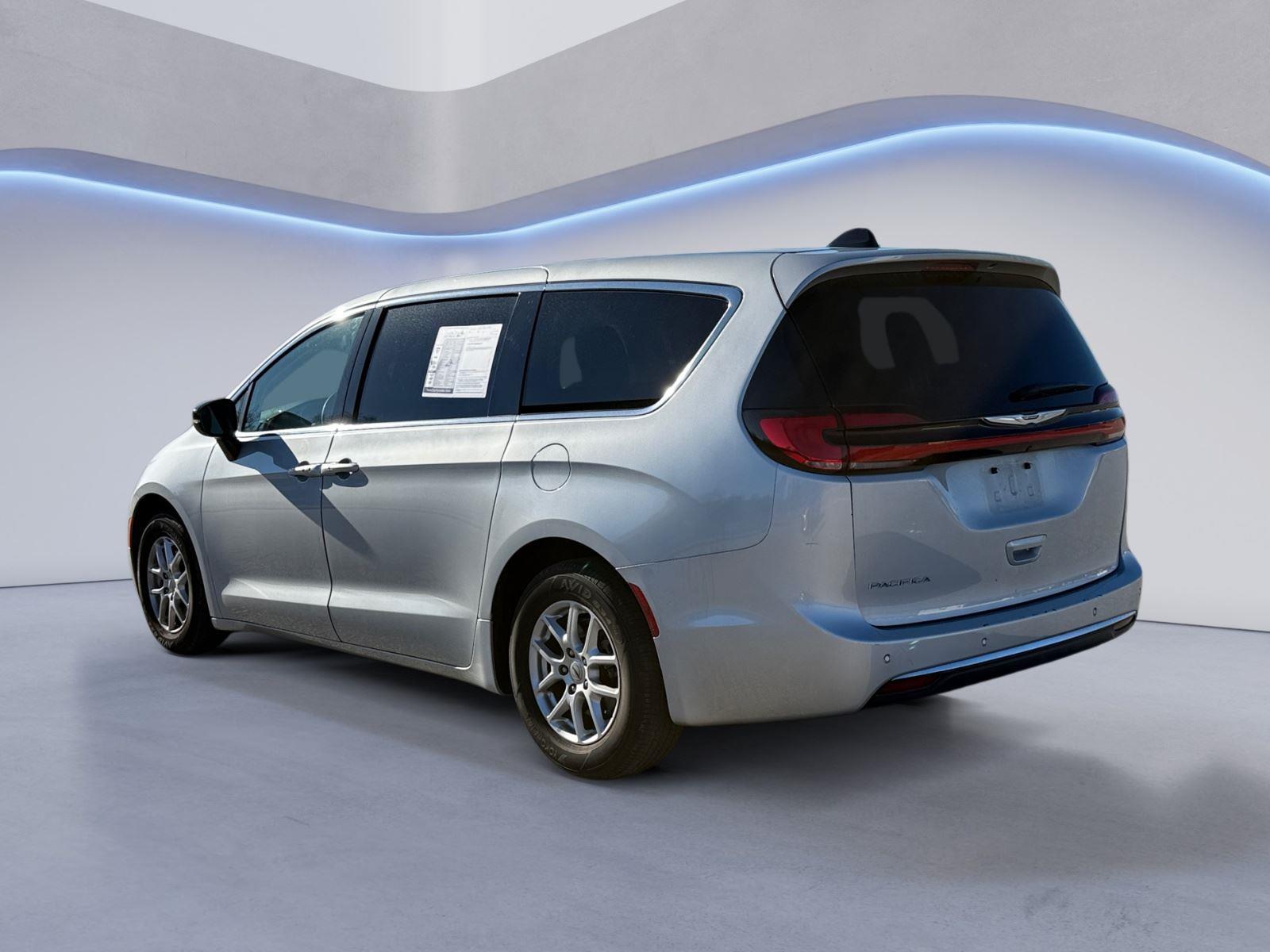 Used 2024 Chrysler Pacifica Touring L Van