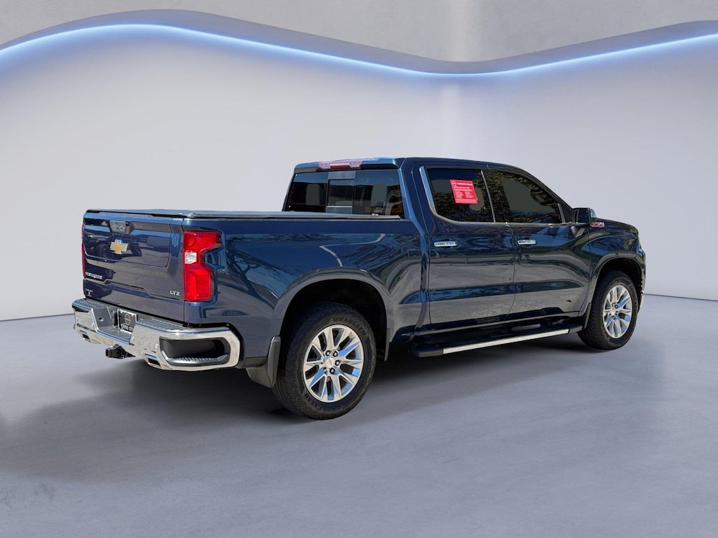 Used 2021 Chevrolet Silverado 1500 LTZ Truck Crew Cab