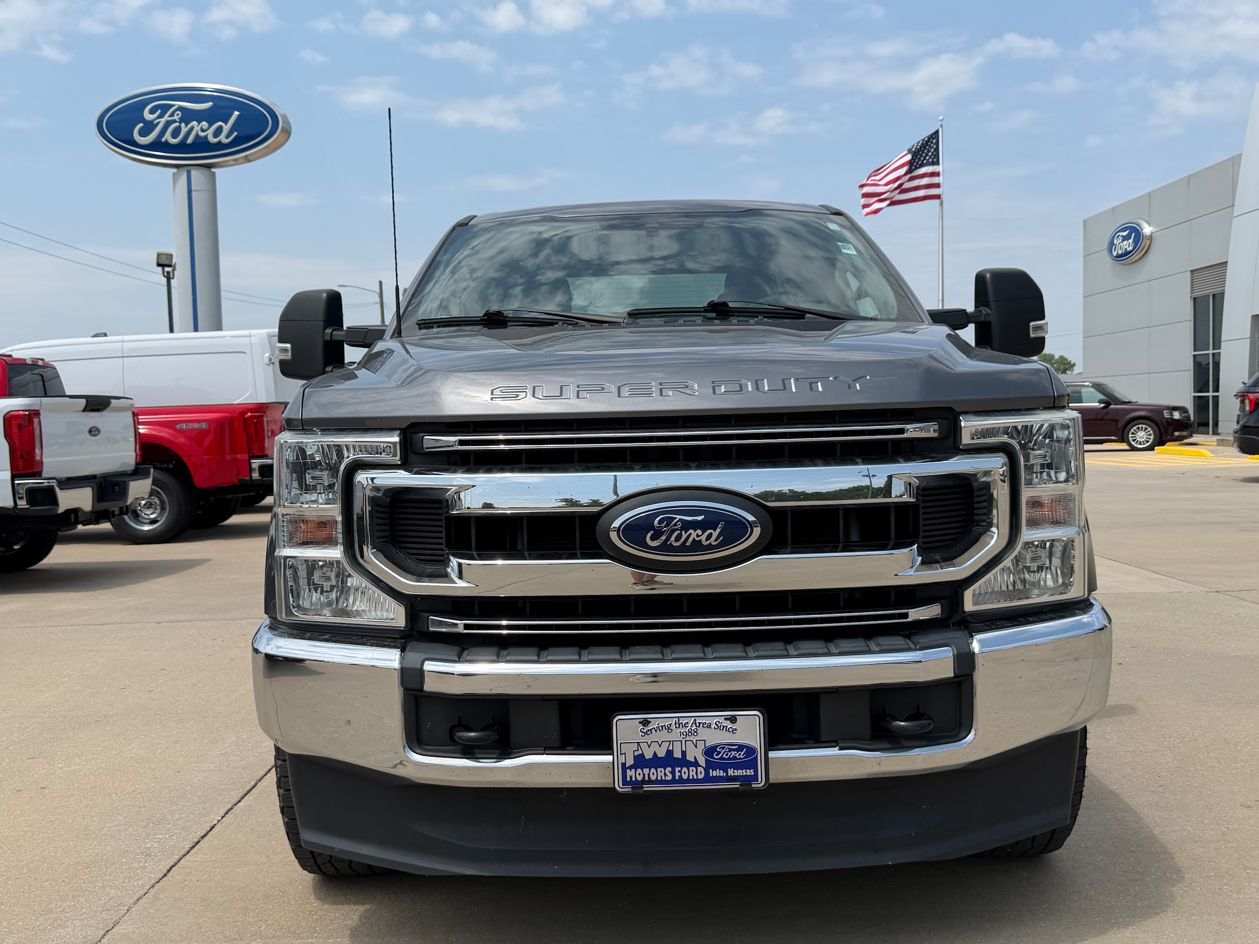 Used 2022 Ford F-250 Super Duty XLT with VIN 1FT7W2BN2NED05298 for sale in Kansas City