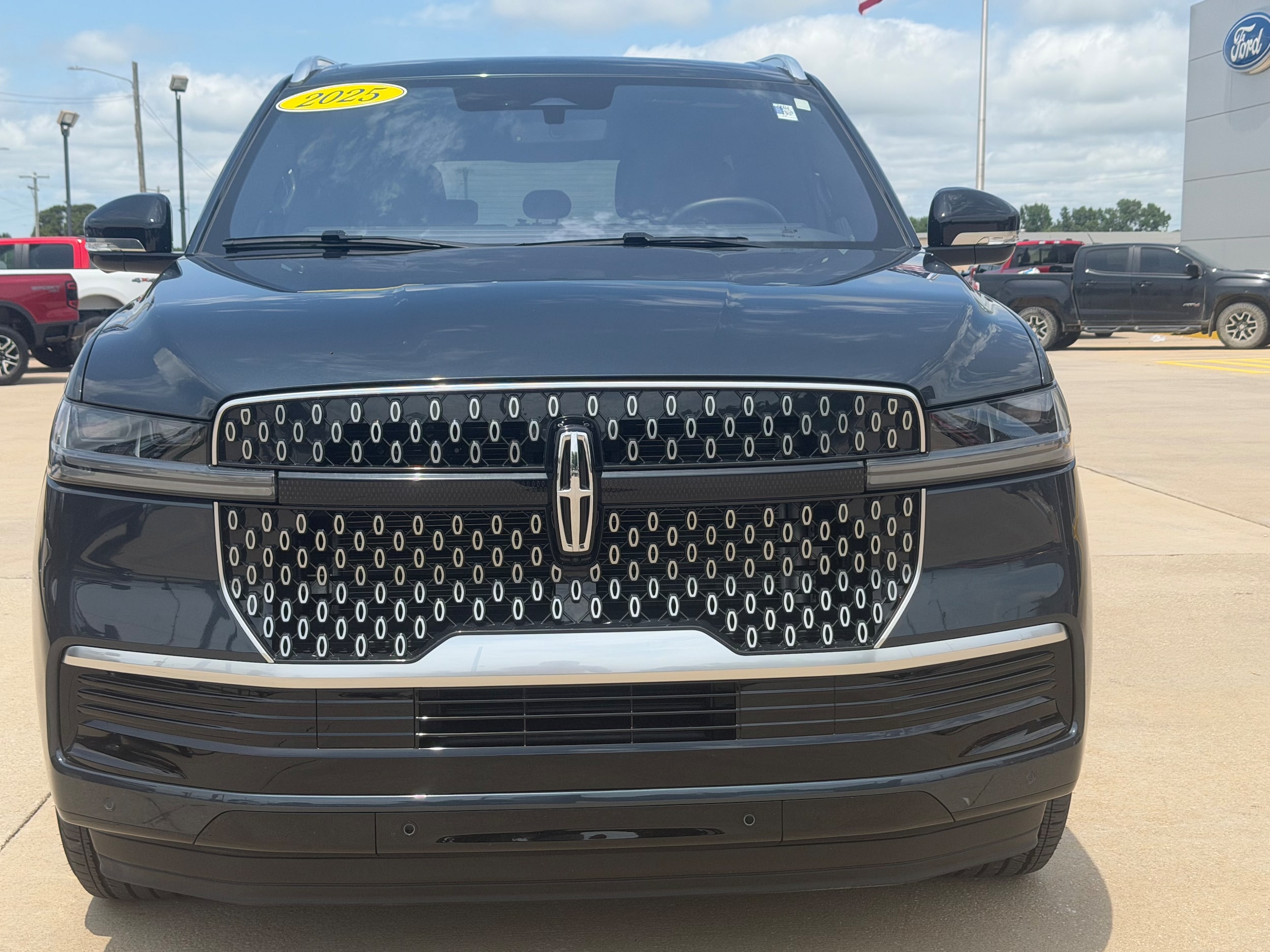 Used 2025 Lincoln Navigator Reserve L with VIN 5LMJJ3LG3SEL12694 for sale in Kansas City