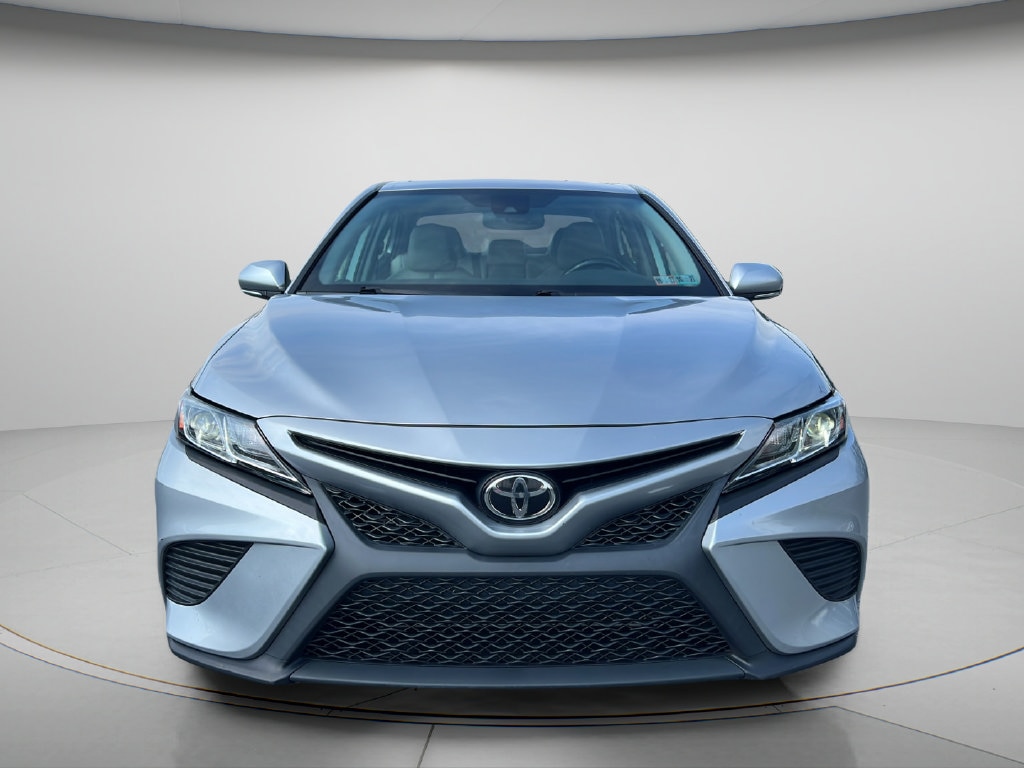 Used 2019 Toyota Camry SE with VIN 4T1B11HK4KU177692 for sale in Hamburg, PA