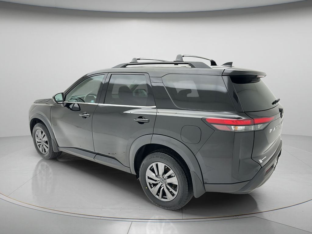 Used 2024 Nissan Pathfinder SV SUV