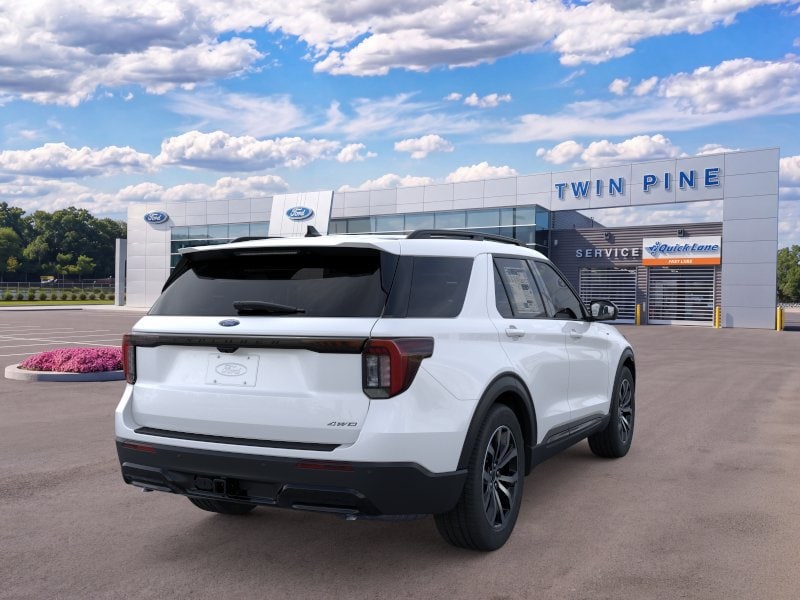 2026 Ford Explorer ST-Line - Photo 8
