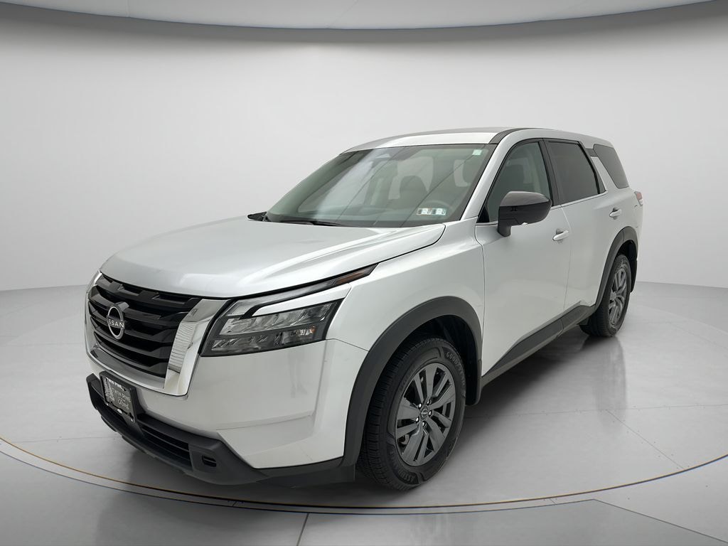 Used 2024 Nissan Pathfinder S SUV