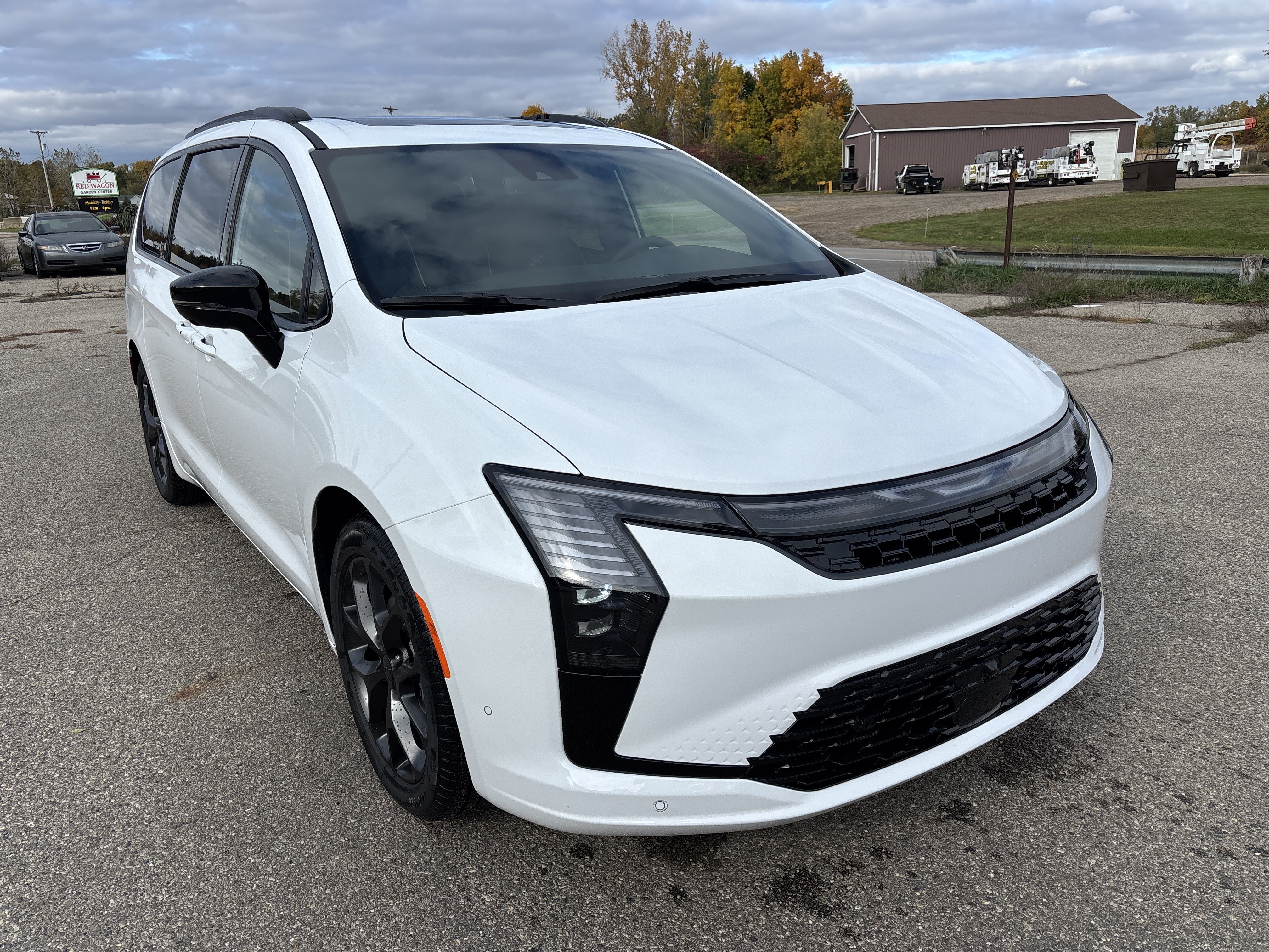 2027 Chrysler Pacifica Limited