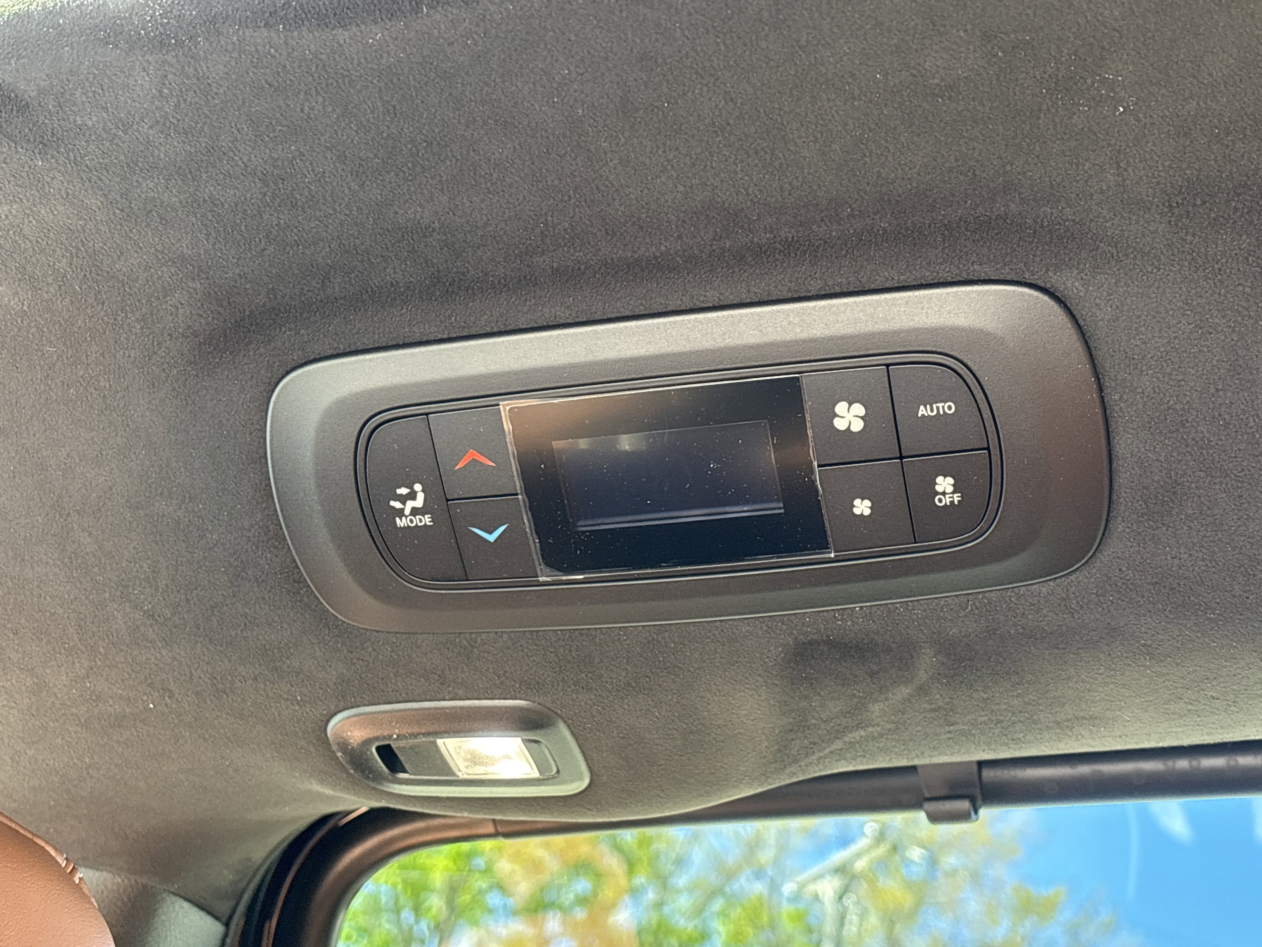 2026 Chrysler Pacifica Pinnacle - Photo 35