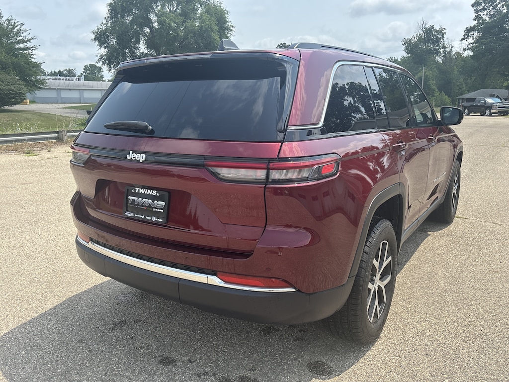 Used 2024 Jeep Grand Cherokee Limited Limited 4x4