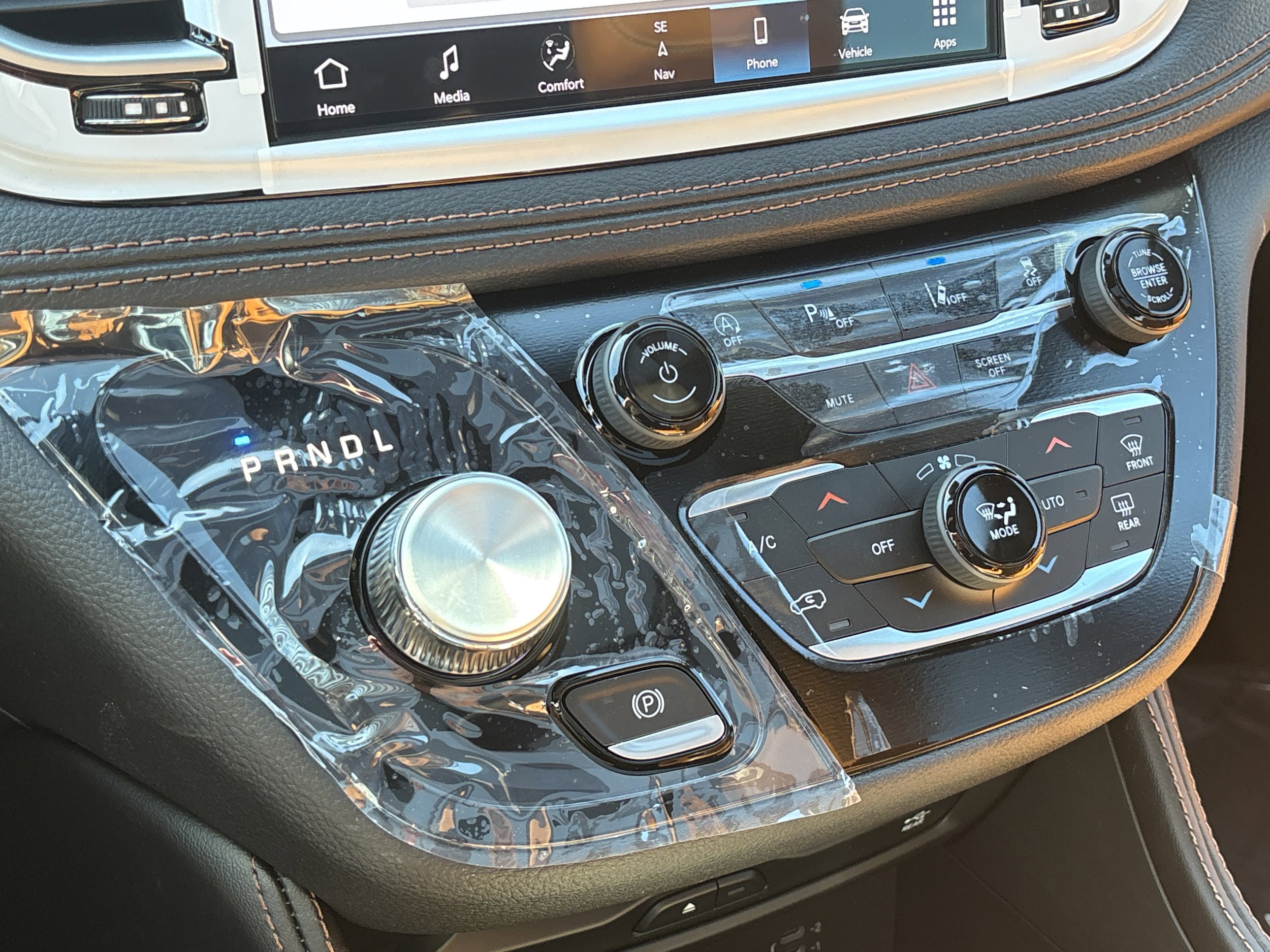 2026 Chrysler Pacifica Pinnacle - Photo 23